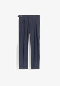 Seleccionado, azul marino