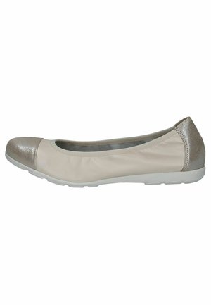 Ballet pumps - cream comb