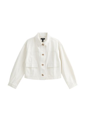 Giacca corta color avorio con maniche lunghe, colletto, quattro bottoni marroni e due tasche frontali con patta.