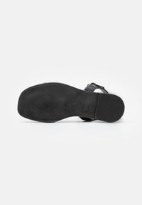 Marc O'Polo MARIT - Sandaalid - black/offwhite