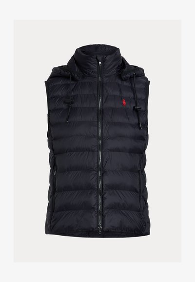 Mustast tikandiga varrukateta sulejope vest eesõmblusega, reguleeritava paelaga kapuutsiga, tõmblukuga küljetaskutega ja rinnal punase tikitud logoga.