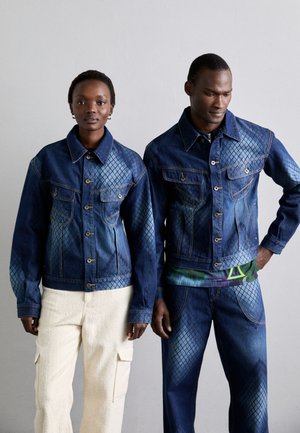 LASER FITTED JACKET UNISEX - Denim jacket - indigo