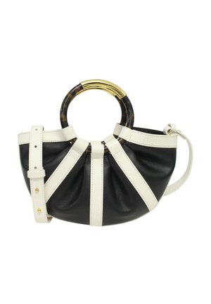 Borsa a mano in pelle nera con manici bianchi e manico semicircolare in tartaruga e oro, dotata di tracolla bianca removibile.