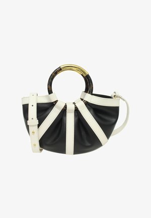 Zwarte leren handtas met witte riemen en een halfcirkelvormig tortoise-shell en gouden handvat, voorzien van een afneembare witte schouderriem.