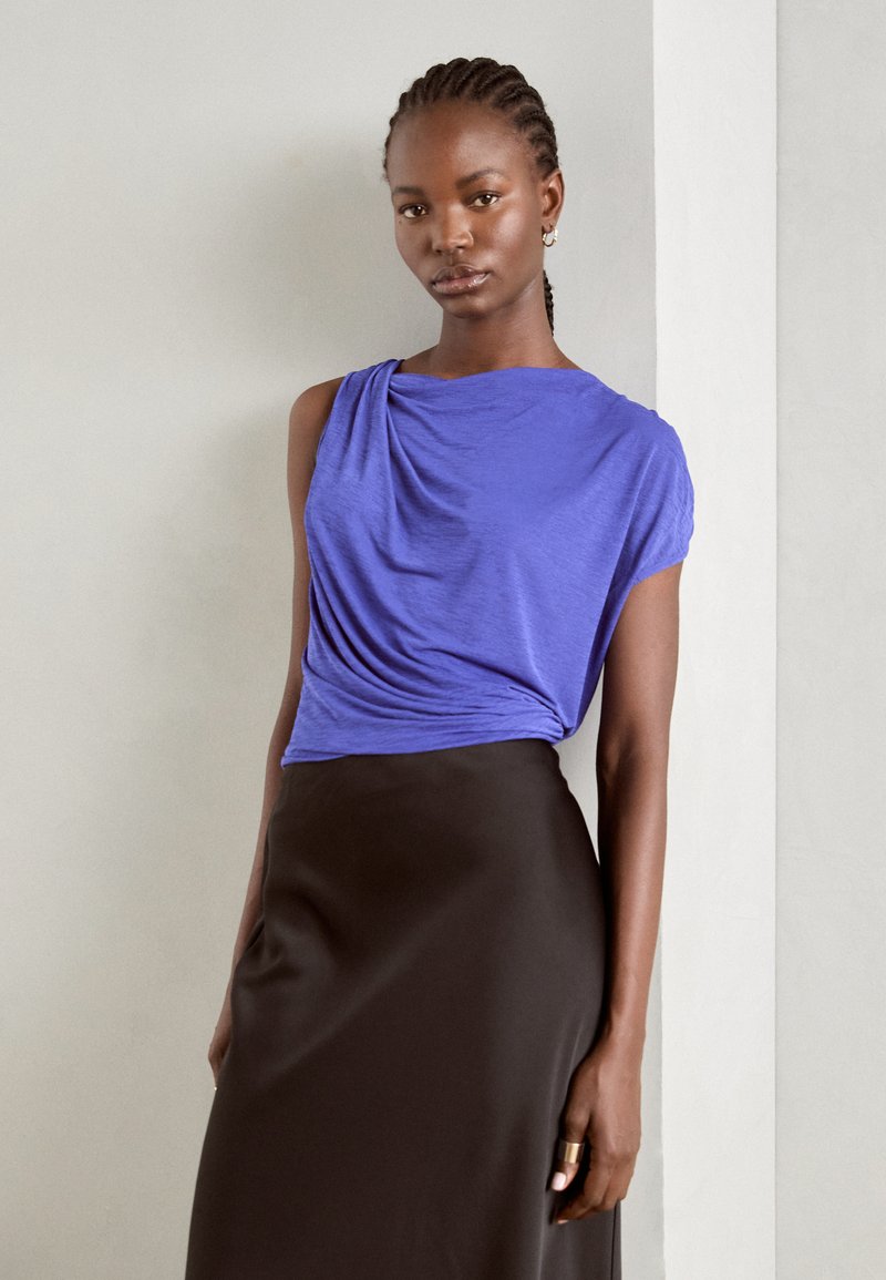 Anna Field Top - dark blue