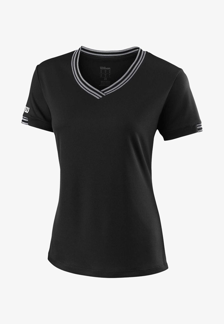 Czarna koszulka polo z krótkim rękawem i dekoltem w serek, z prążkowanym kołnierzykiem i mankietami rękawów ozdobionymi szarymi paskami. Wykonana z gładkiego, wygodnego materiału.