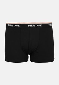 Bóxers para hombre en color negro con una cinturilla elástica con la marca "PIER ONE" en letras mayúsculas blancas.