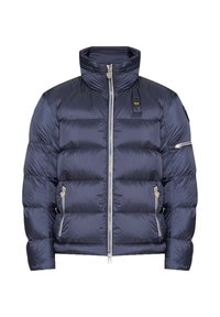 Doudoune marine à col montant avec un motif matelassé horizontal. Comprend des poches zippées et des accents de quincaillerie argentée.