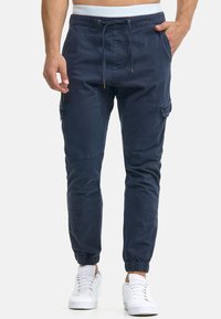 INDICODE JEANS - LEVI - Pantalones cargo - navy Imagen en miniatura 1