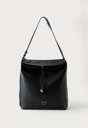 Czarna skórzana torba na ramię z regulowanym paskiem, zapięciem na sznurek i małym złotym logo Armani Exchange na przednim środku.