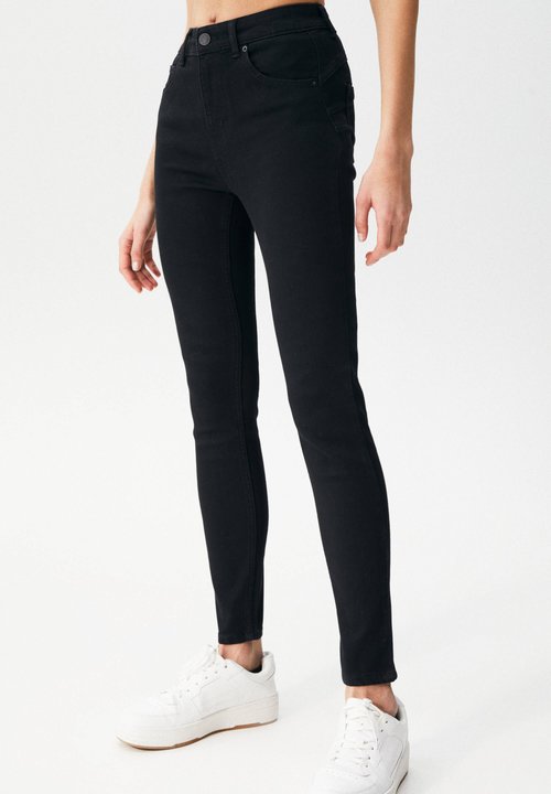 Bekleidung online shoppen | Mode & Marken für alle | ZALANDO