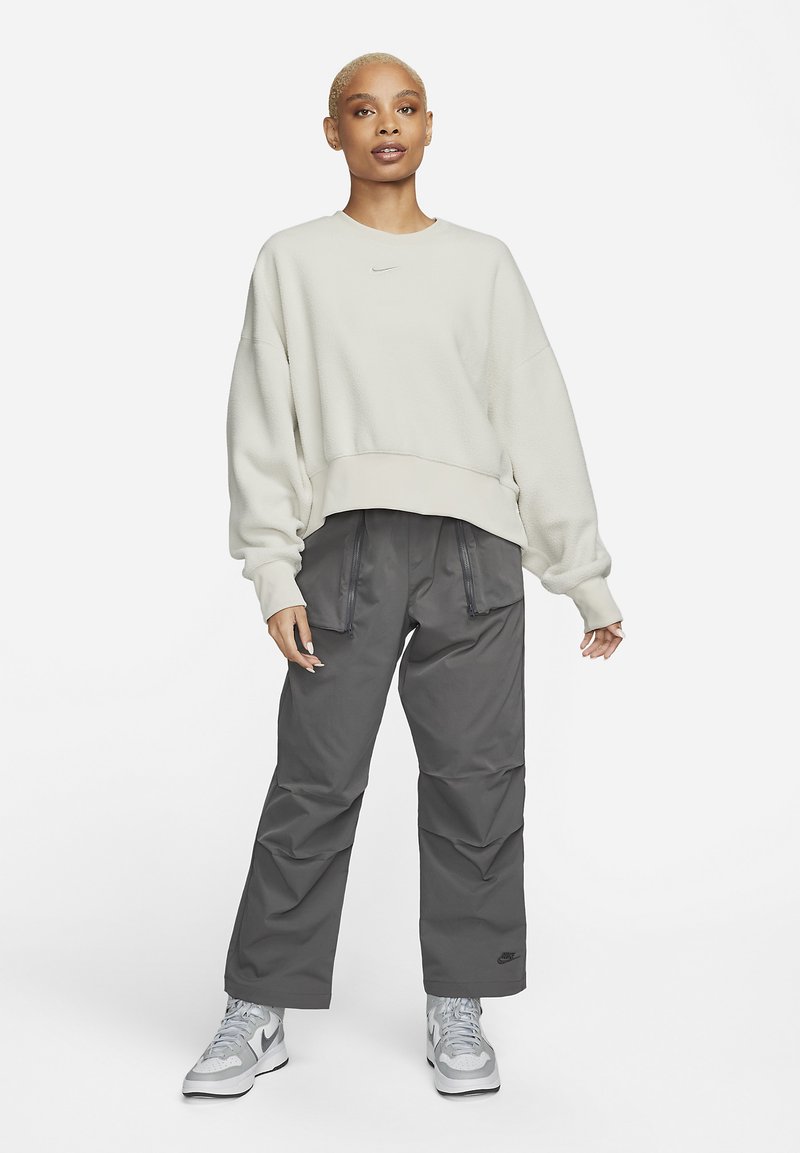 Nike Sportswear Fleece trui lichtgrijs