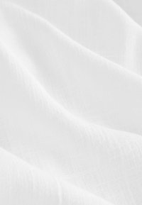 Thumbnail Image 9