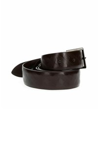 Cintura in pelle marrone con un motivo a diamante texturizzato, fibbia in metallo argentato e cinque fori di regolazione, arrotolata in forma circolare.