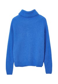 Heller blauer, gestrickter Rollkragenpullover mit langen Ärmeln und gerippter Textur, flach auf einem weißen Hintergrund präsentiert.