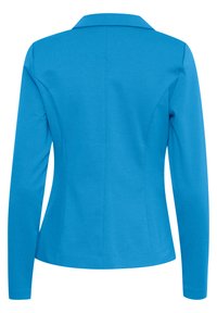 Blå jakke med lange ærmer og skræddertilpasset pasform, med klassisk krave og glat, struktureret stof. Bagfra ses sømdetaljer.