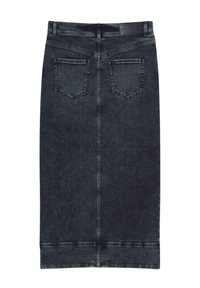 Farmerice suknja tamno sive boje, do koljena, ravnog kroja. Ima pet džepova i vidljiv šav na rubu. Glatka tekstura.