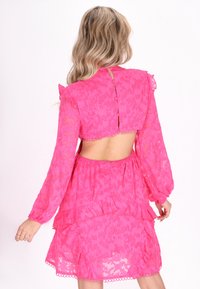 Thumbnail Image 3