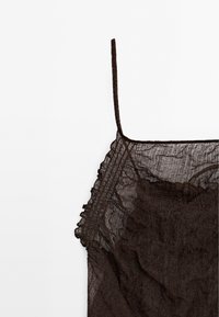 Thumbnail Image 8