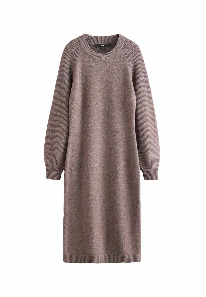 Gebreide serre jurk in mauve met een ronde halslijn, geribde lange mouwen en een rechte snit. Zachte textuur, middellange uitvoering.