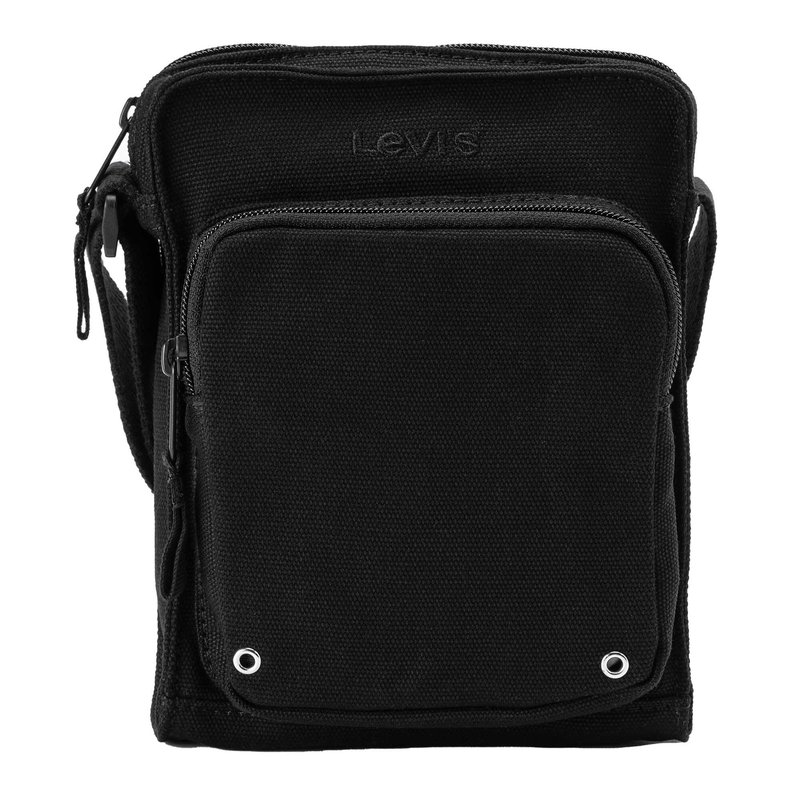 Bolso bandolera negro Levi's con bolsillo frontal con cremallera, correa ajustable y dos pequeños ojales metálicos en las esquinas inferiores.