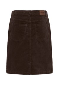 Jupe en velours côtelé marron foncé avec deux poches arrière, passants de ceinture, une couture centrale et une petite étiquette en cuir "Pulz Jeans" sur la ceinture.