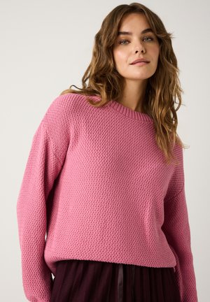RUNDHALS - Strickpullover - berry rose