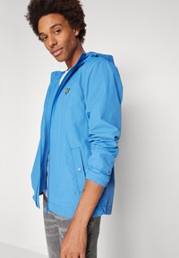 Lyle & Scott ZIP THROUGH JACKET - Lichte jas - spring blue