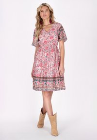 usha Vapaa-ajan mekko - light rose multicolor