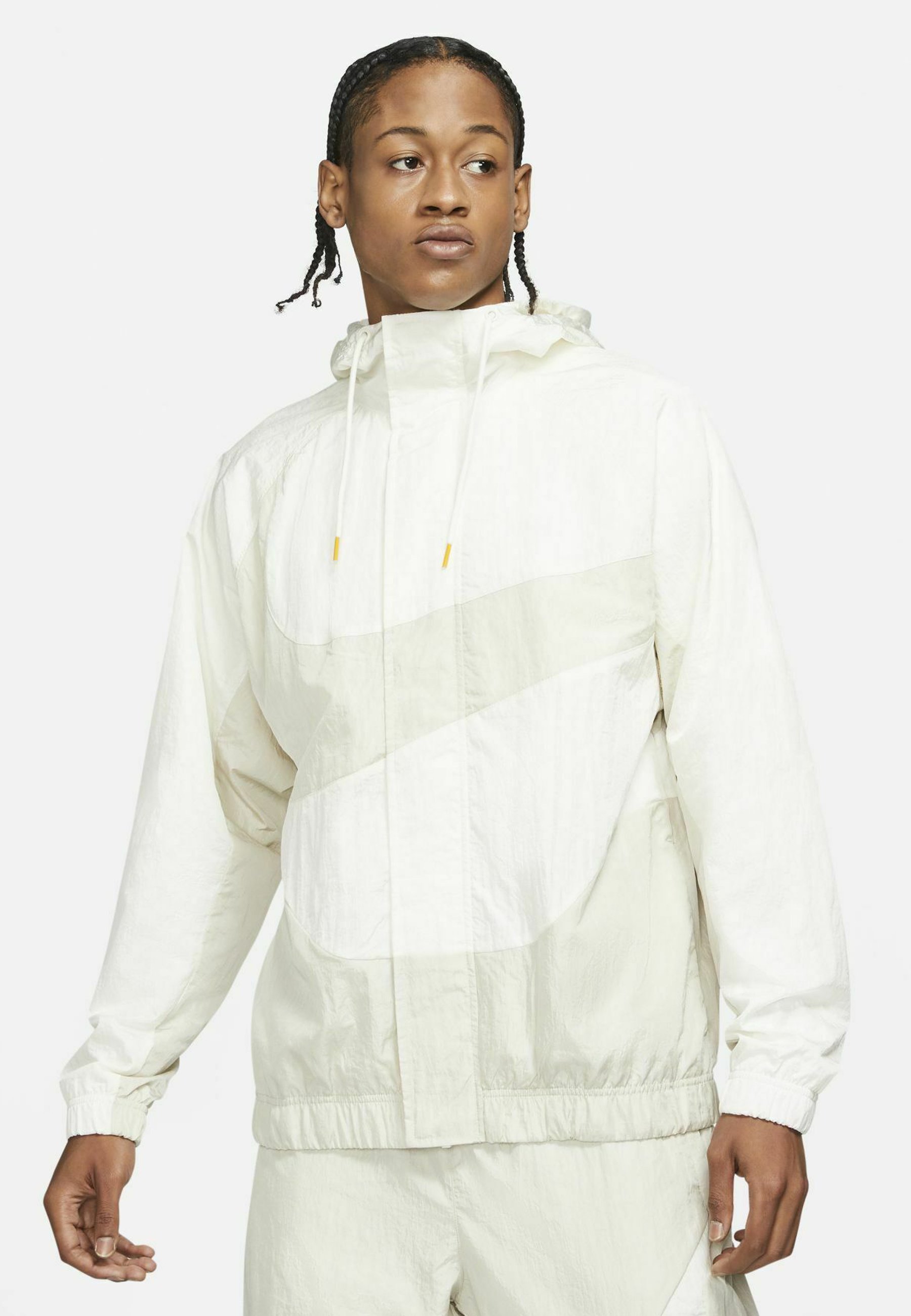 nike windbreaker pull over