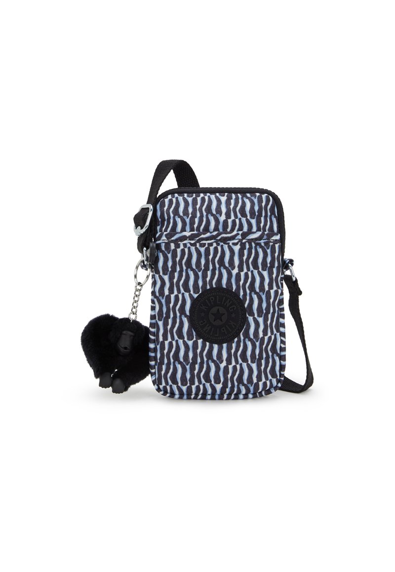 Borsa in tessuto a motivo blu e nero con logo nero. Include un portachiavi a pom-pom staccabile e una tracolla regolabile.
