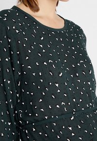 Noppies Vestido informal - green