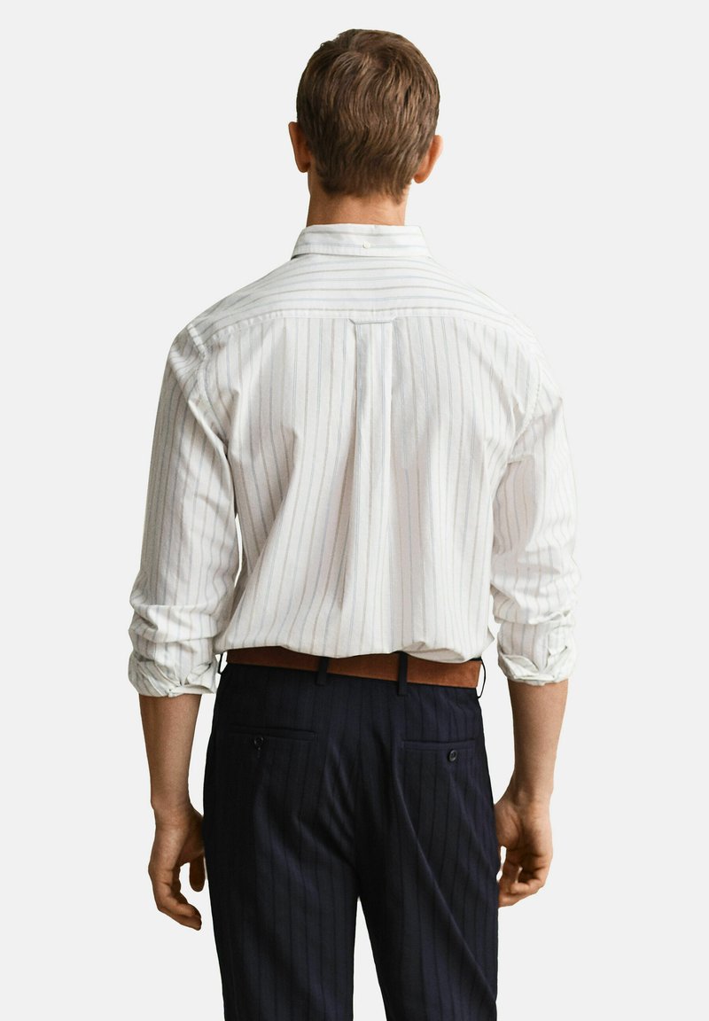 GANT STRIPED CLASSIC OXFORD - Košile - white