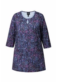 Tunic blu navy con motivo paisley in tonalità di rosa e blu. Caratterizzata da maniche a tre quarti e dettaglio con scollatura a chiave.