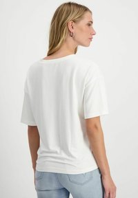 Monari MIT STRASS SCHRIFT  (408542) - T-Shirt print - off white