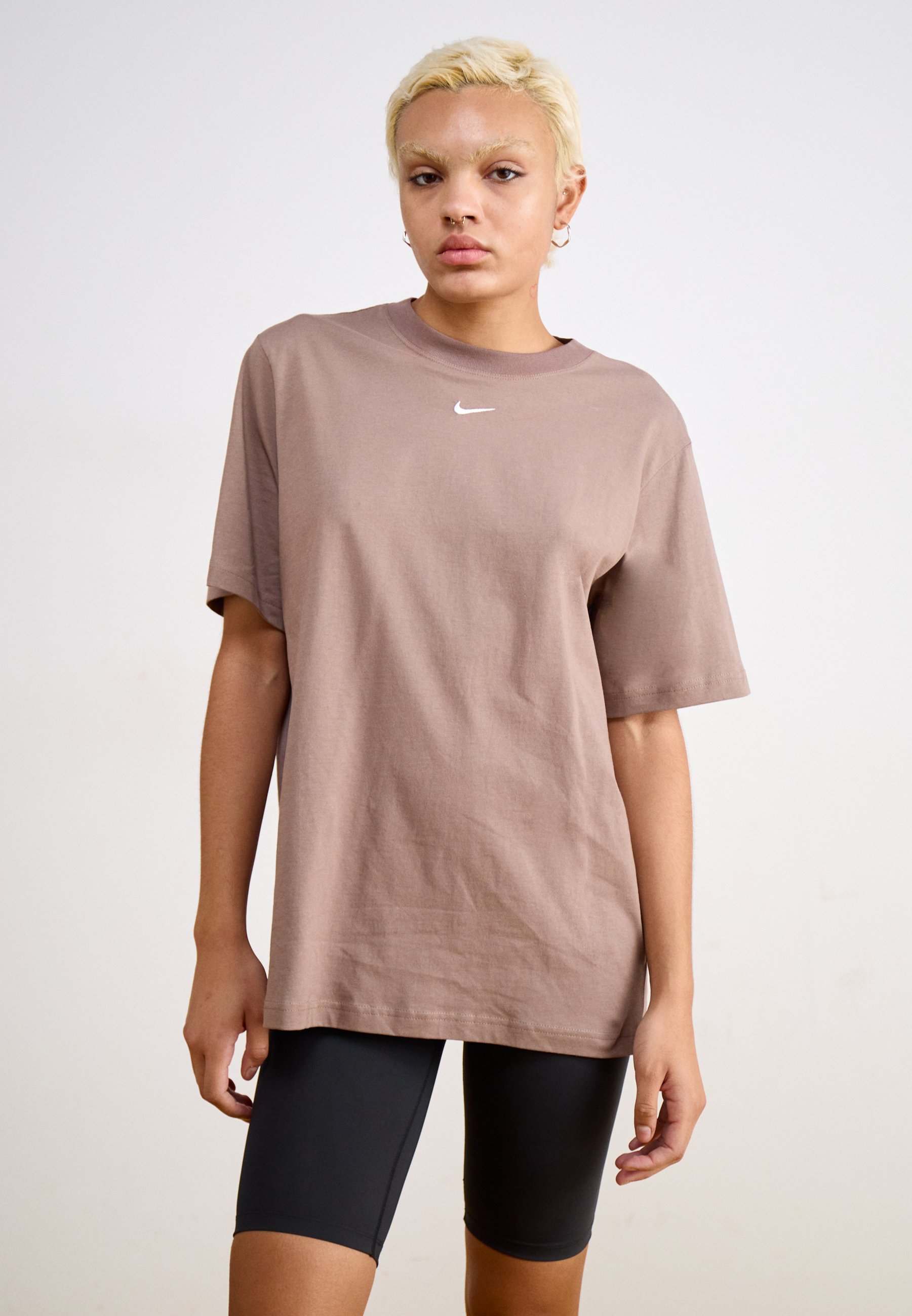 売れ筋商品|||ナイキ Tシャツ レディース トップス DANCE TEE - Print T-shirt - mink brown ナイキ レディース Tシャツ トップス DANCE TEE - Print T-shirt