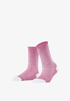 Rosa Socken mit einem Fischgrätmuster, weißen Akzenten an Zehen und Ferse; knöchellang und mit glatter Textur.