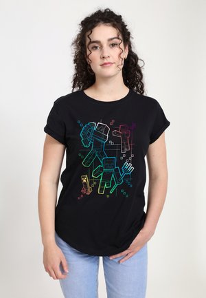 - T-shirt z nadrukiem