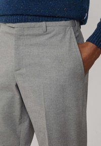 Façonnable Pantalones chinos - light grey marl