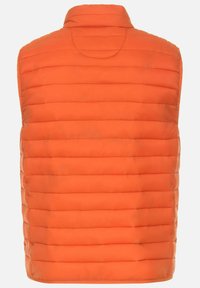 Opgevulde oranje vest met een hoge kraag, voorzien van horizontale stiksels, een gladde structuur en een schoon, minimalistisch ontwerp.