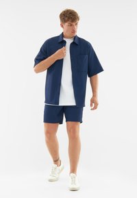 Johnny Urban MASON - Ing - navy