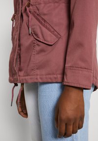 ONLY ONLLORCA  - Parka - rose brown