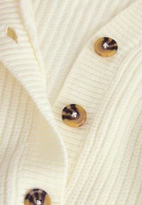 Next CONTRAST STITCH BUTTON UP V-NECK  - Kardigan - white ecru