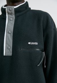 Thumbnail Image 7