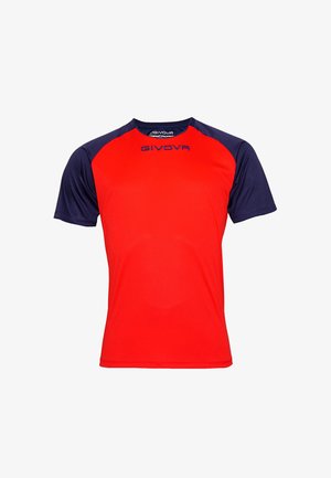Camiseta deportiva roja con mangas cortas en azul marino, hecha de un tejido ligero. Presenta un cuello redondo y el logo de Givova en la parte frontal.