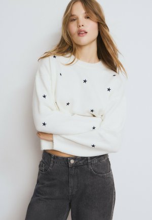 ESTRELLAS BORDADAS - Strickpullover - crudo