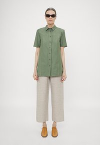 Max Mara Leisure REA - Užsagstoma palaidinė - verde salvia