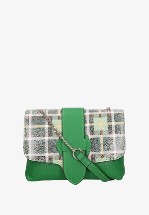 Pochette en cuir vert avec un motif à carreaux aux accents argent, jaune et vert. Dotée d'une bandoulière en chaîne et d'une fermeture à rabat décorative.