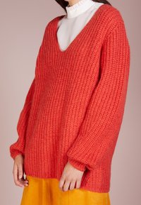 CLOSED Trui - coral