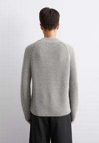 Marc O'Polo RAGLAN LONGSLEEVE ROUND NECK - Pulover - mid stone melange